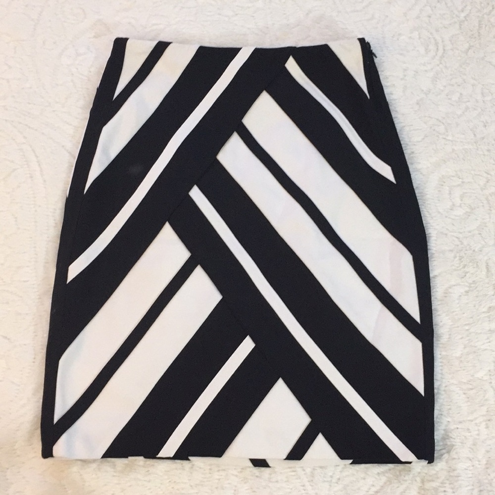 White House Black Market Skirt